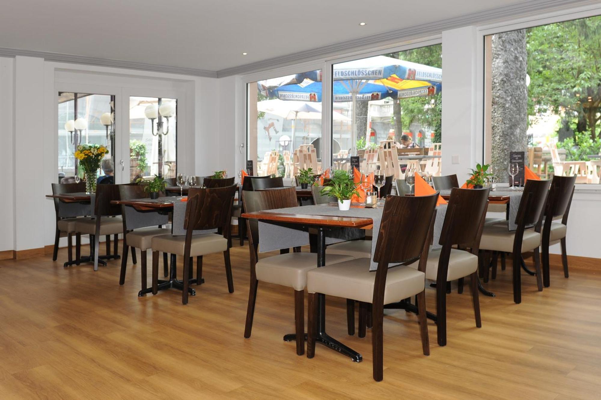 La Dent-Du-Midi Hotel & Restaurant Saint-Maurice Exteriér fotografie
