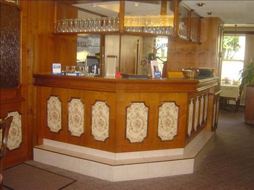 La Dent-Du-Midi Hotel & Restaurant Saint-Maurice Restaurace fotografie